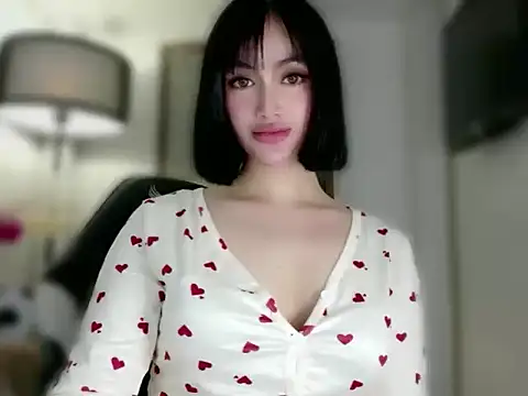 Snapshot of anna_lala7 chatting on 11/28/25, 01:19 anna lala7 online show from 11/28/25, 01:19