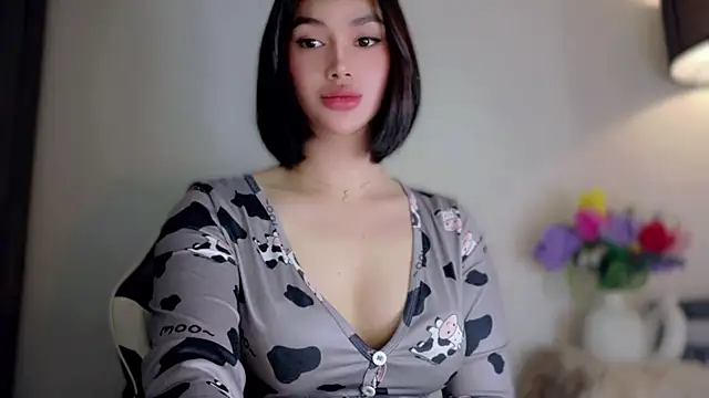 Snapshot of anna_lala7 chatting on 04/20/26, 11:28 anna lala7 online show from 04/20/26, 11:28