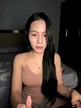 -katinat- online show from 12/17/25, 02:12