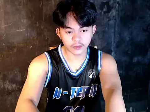 urguy toshi online show from 09/20/25, 02:45