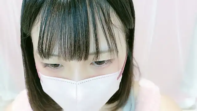 Snapshot of karen-chan chatting on 02/20/26, 01:33 karen-chan online show from 02/20/26, 01:33