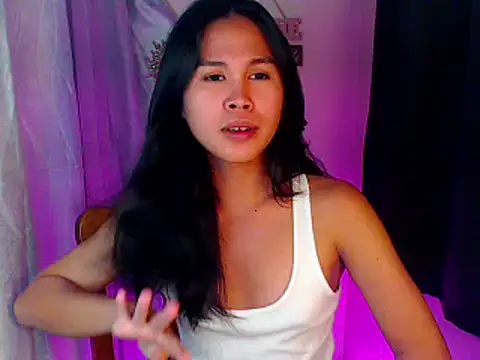 Snapshot of Sassy_Bianca chatting on 12/19/25, 10:11 Sassy Bianca online show from 12/19/25, 10:11