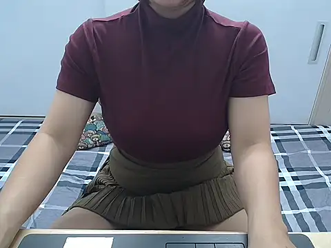 Amiee Showhottie online show from 10/27/25, 01:31