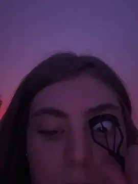 Snapshot of YoungLeo2006 chatting on 09/29/25, 09:19 YoungLeo2006 online show from 09/29/25, 09:19