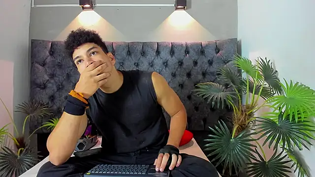 Snapshot of ALAN_REDINGER chatting on 11/29/25, 12:30 ALAN REDINGER online show from 11/29/25, 12:30