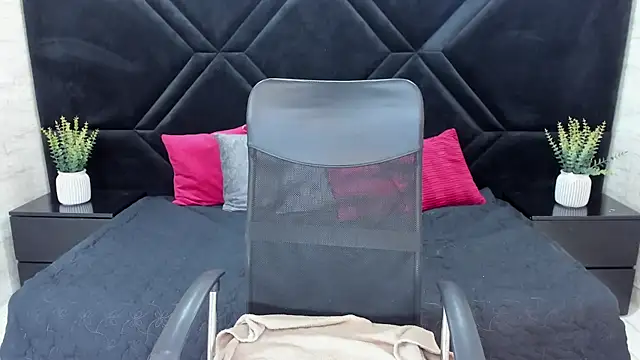 Dantzel  online show from 01/08/26, 12:51