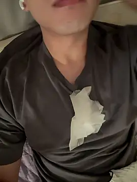 gochu1004 online show from 10/26/25, 02:34