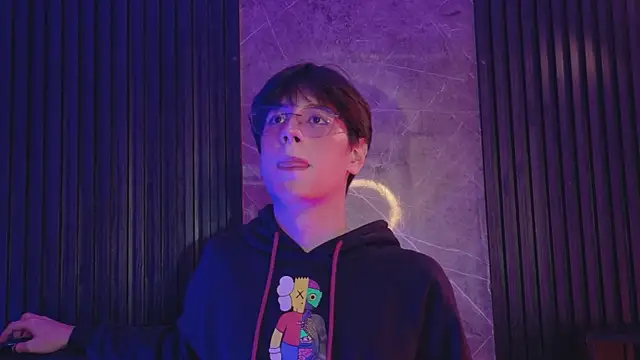 Snapshot of luixdust_ chatting on 09/17/25, 05:20 luixdust online show from 09/17/25, 05:20