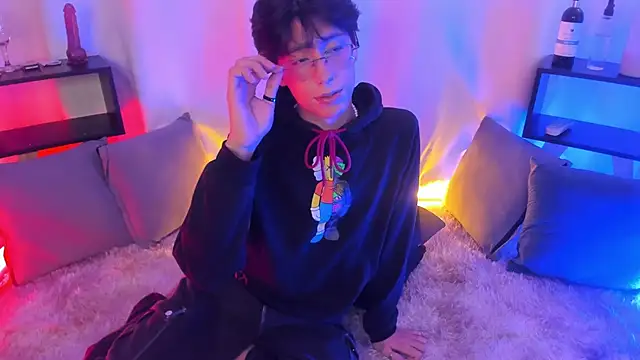 Snapshot of luixdust_ chatting on 09/23/25, 05:10 luixdust online show from 09/23/25, 05:10