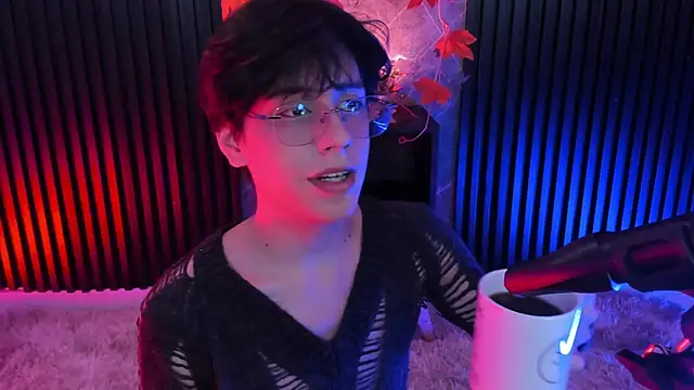 Snapshot of luixdust_ chatting on 09/30/25, 04:50 luixdust online show from 09/30/25, 04:50