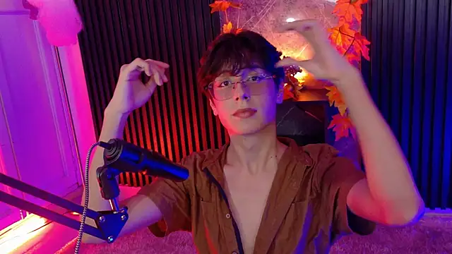 Snapshot of luixdust_ chatting on 10/02/25, 04:30 luixdust online show from 10/02/25, 04:30