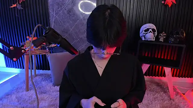 Snapshot of luixdust_ chatting on 10/23/25, 03:39 luixdust online show from 10/23/25, 03:39