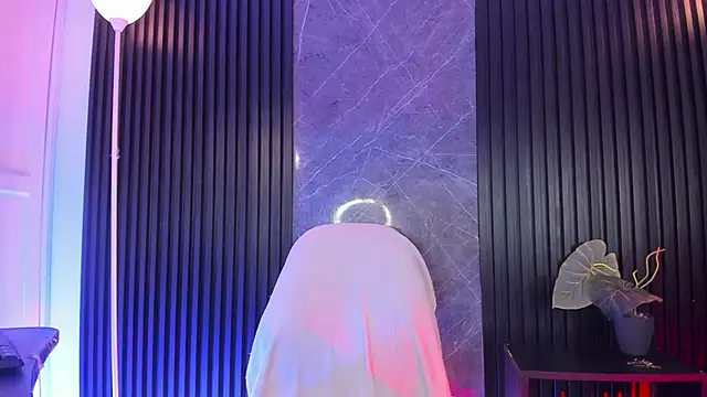 Snapshot of luixdust_ chatting on 11/29/25, 04:37 luixdust online show from 11/29/25, 04:37