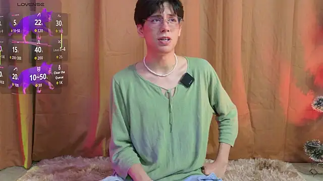 Snapshot of luixdust_ chatting on 12/15/25, 06:17 luixdust online show from 12/15/25, 06:17