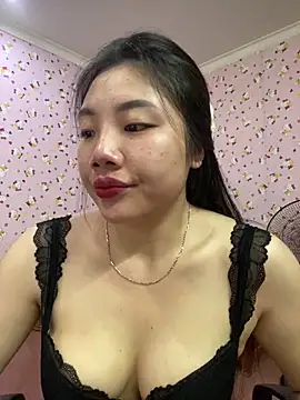 Snapshot of D2sweet chatting on 09/14/25, 11:31 D2sweet online show from 09/14/25, 11:31