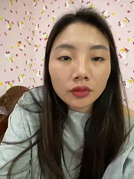 Snapshot of D2sweet chatting on 11/25/25, 03:45 D2sweet online show from 11/25/25, 03:45