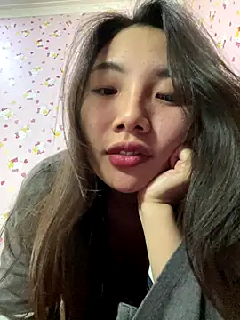 Snapshot of D2sweet chatting on 12/17/25, 04:35 D2sweet online show from 12/17/25, 04:35