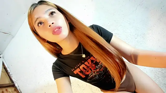 Snapshot of Ts_morena chatting on 05/19/26, 10:27 Ts morena online show from 05/19/26, 10:27