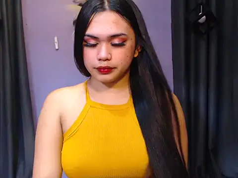 Snapshot of urlovelysandra chatting on 11/11/25, 04:23 urlovelysandra online show from 11/11/25, 04:23