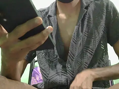 Snapshot of rockyy23boy chatting on 10/14/25, 05:58 rockyy23boy online show from 10/14/25, 05:58
