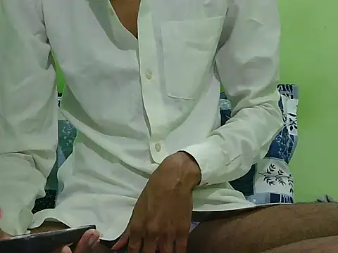 rockyy23boy online show from 10/26/25, 12:49