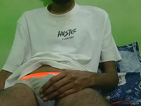 rockyy23boy online show from 12/17/25, 03:45