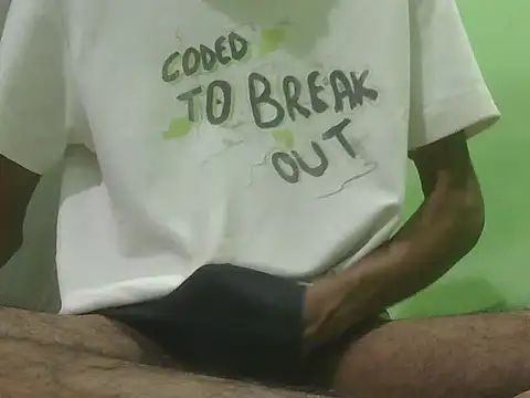 Snapshot of rockyy23boy chatting on 04/08/26, 02:44 rockyy23boy online show from 04/08/26, 02:44