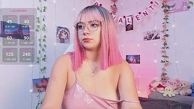 Snapshot of hinnata_lovely chatting on 02/03/26, 12:32 hinnata lovely online show from 02/03/26, 12:32