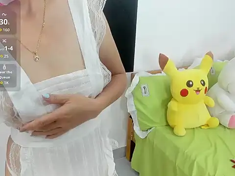 Snapshot of LuckyBabe_new01 chatting on 09/14/25, 02:27 LuckyBabe new01 online show from 09/14/25, 02:27