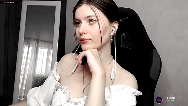 cute elfy  online show from 09/09/25, 02:05