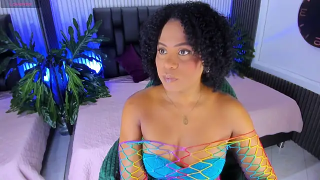 Snapshot of AriebonyBrooke chatting on 10/22/25, 11:43 AriebonyBrooke online show from 10/22/25, 11:43