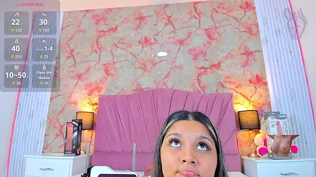 Snapshot of Wonderkloe_ chatting on 03/18/26, 02:47 Wonderkloe online show from 03/18/26, 02:47