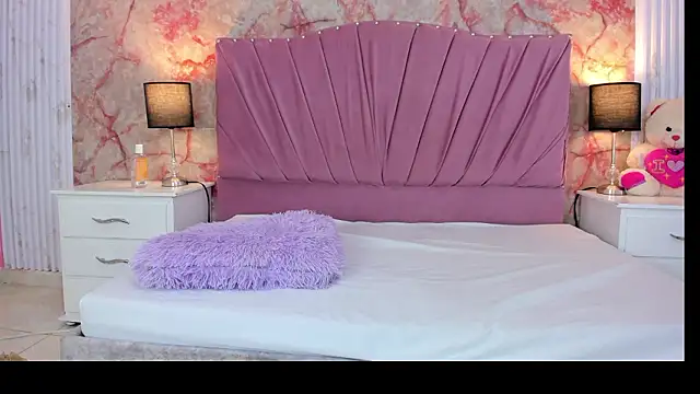 Snapshot of Wonderkloe_ chatting on 03/31/26, 07:47 Wonderkloe online show from 03/31/26, 07:47