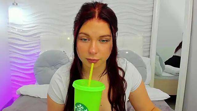 LizyBex online show from 10/24/25, 05:37