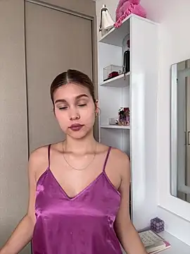 Nikii   online show from 03/27/26, 03:45