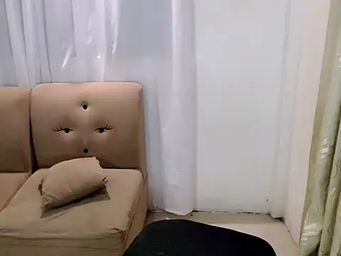 Snapshot of takemeinheaven25 chatting on 09/26/25, 09:24 takemeinheaven25 online show from 09/26/25, 09:24