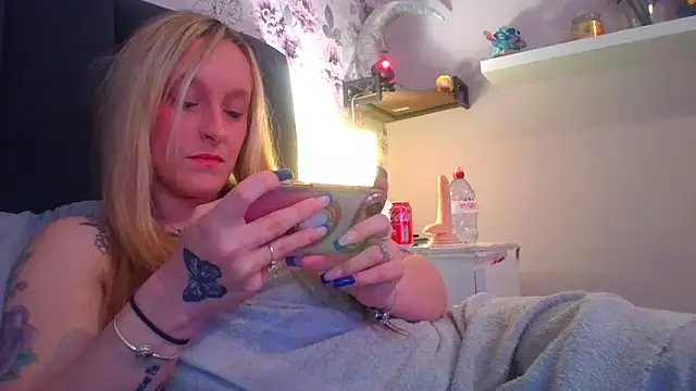 Snapshot of LucyRoseMae chatting on 05/12/26, 05:43 LucyRoseMae online show from 05/12/26, 05:43