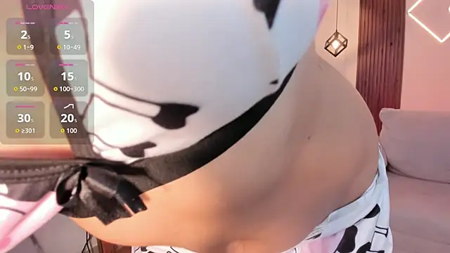 Miiaa jones online show from 10/13/25, 01:11