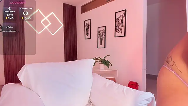 Miiaa jones online show from 12/02/25, 01:05