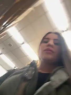 Isabella21  online show from 09/25/25, 08:34