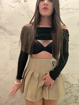 Isabella21  online show from 10/05/25, 10:29