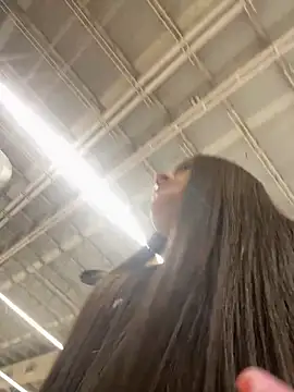 Isabella21  online show from 10/15/25, 11:27