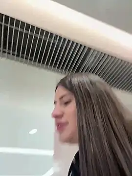 Isabella21  online show from 10/18/25, 12:13