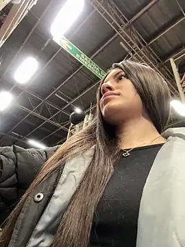 Isabella21  online show from 02/07/26, 11:52