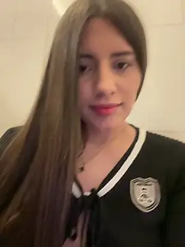 Isabella21  online show from 02/26/26, 01:59