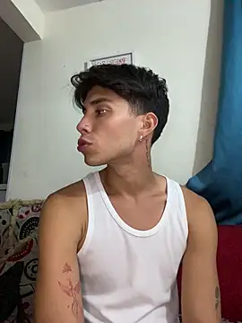 Dylann west online show from 03/10/26, 02:16