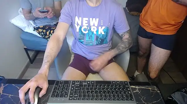 bossking017 online show from 01/19/25, 04:57