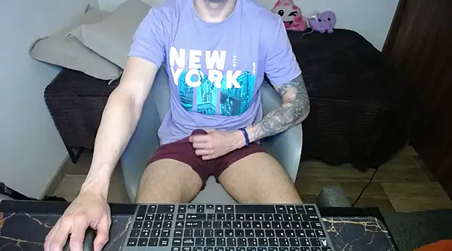 bossking017 online show from 02/17/25, 11:02