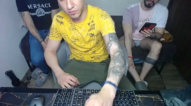 bossking017 online show from 02/28/25, 10:28