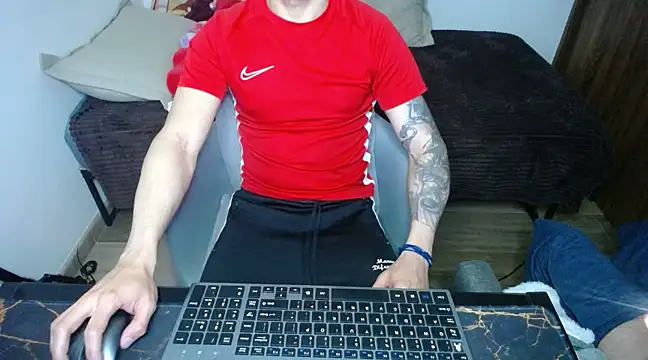 bossking017 online show from 03/04/25, 09:54